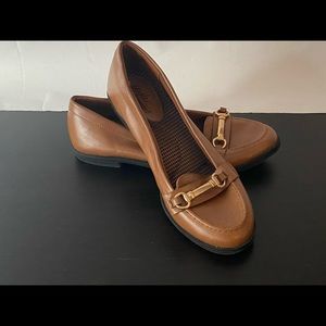 Cute brown loafers. Faux leather. Size 9.